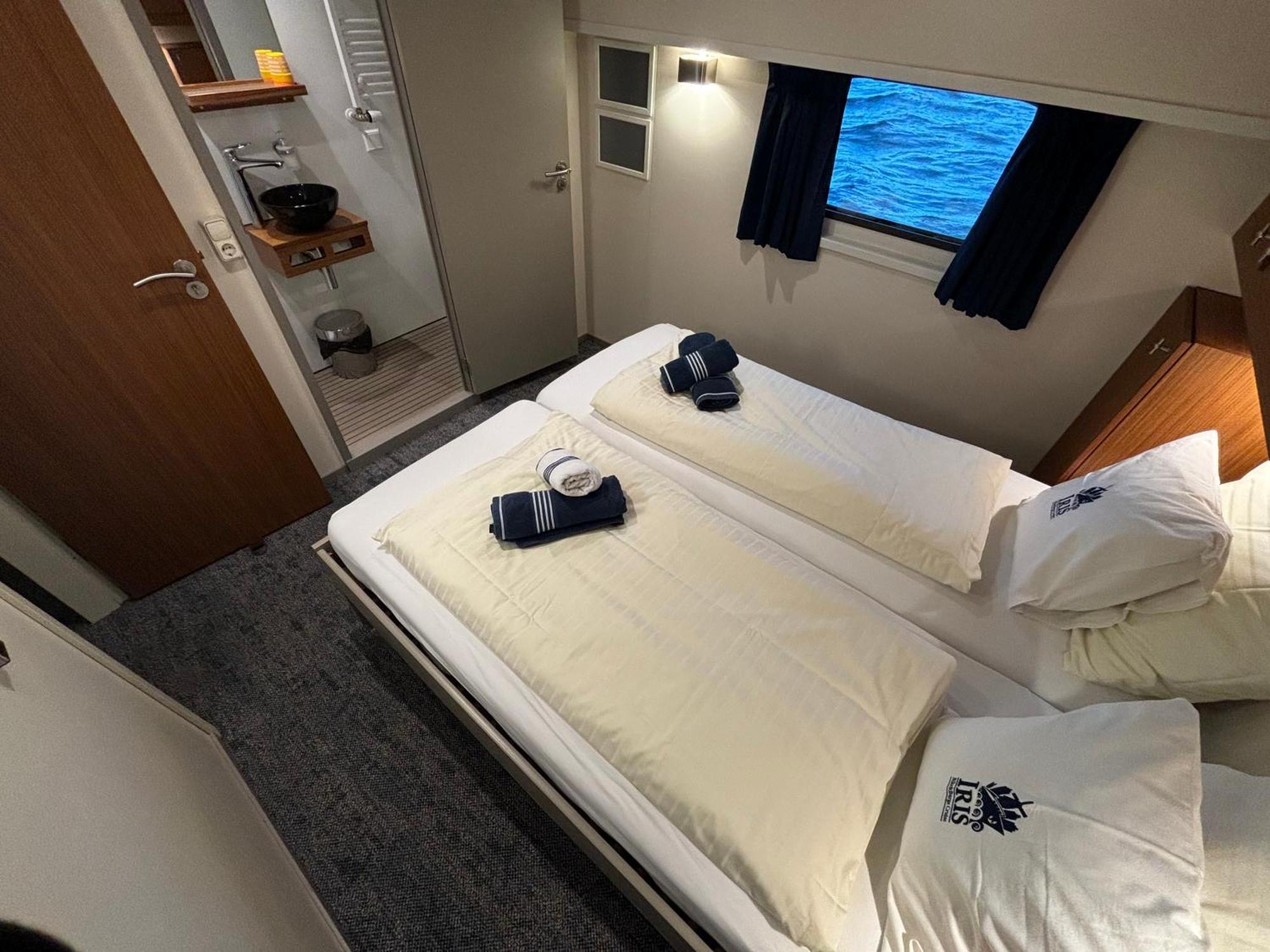 Hotelboat Iris Гронінген Екстер'єр фото