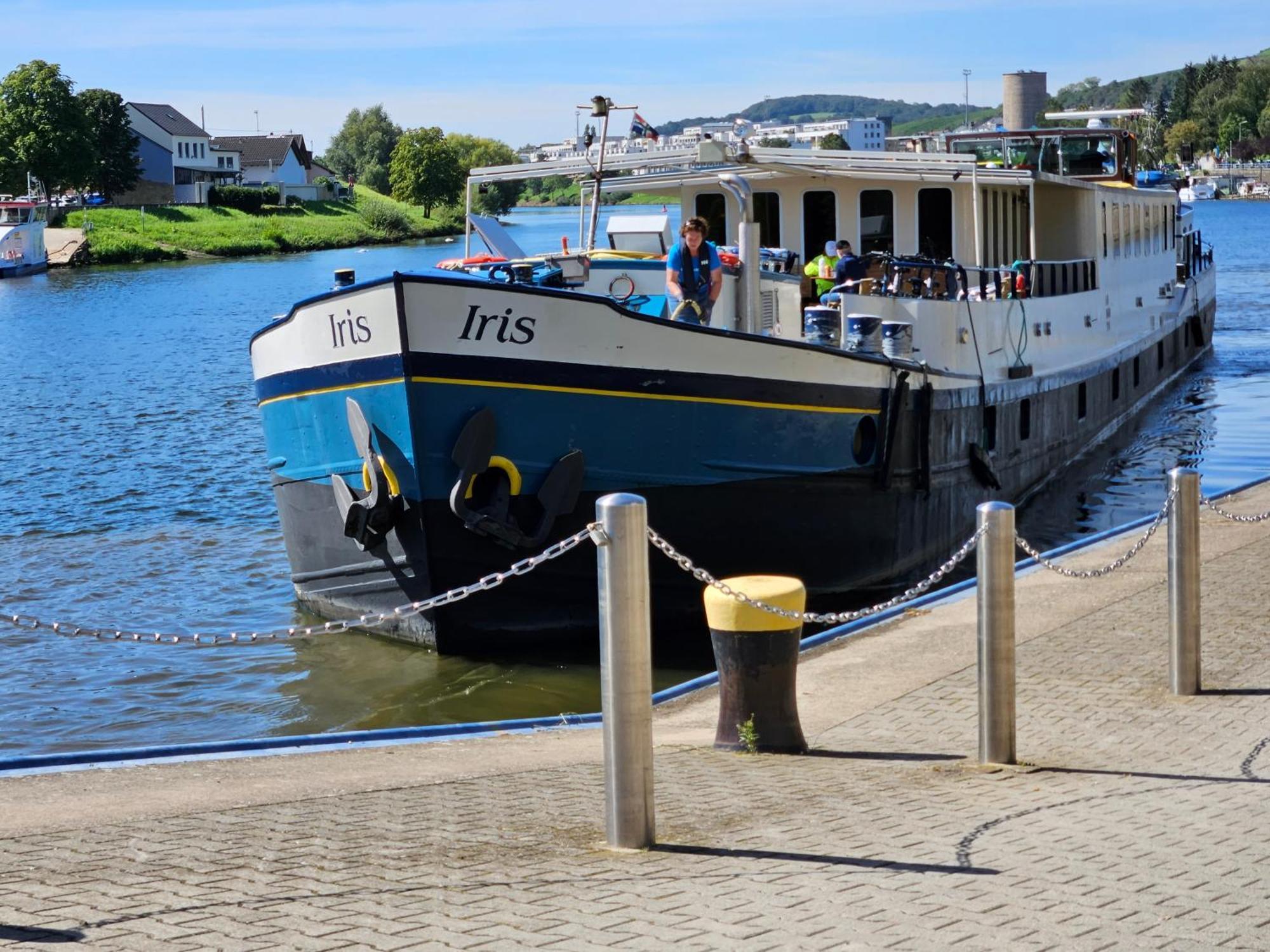 Hotelboat Iris Гронінген Екстер'єр фото