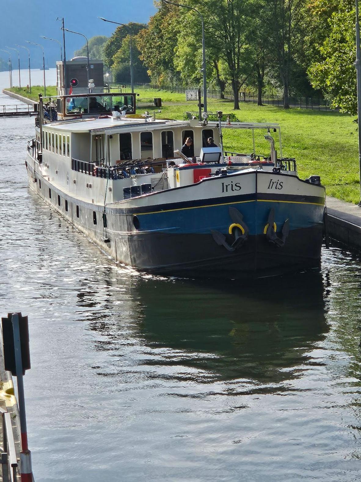 Hotelboat Iris Гронінген Екстер'єр фото