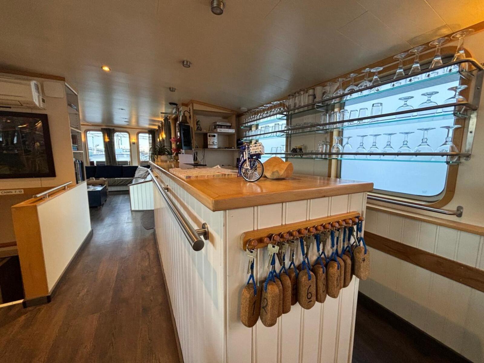 Hotelboat Iris Гронінген Екстер'єр фото