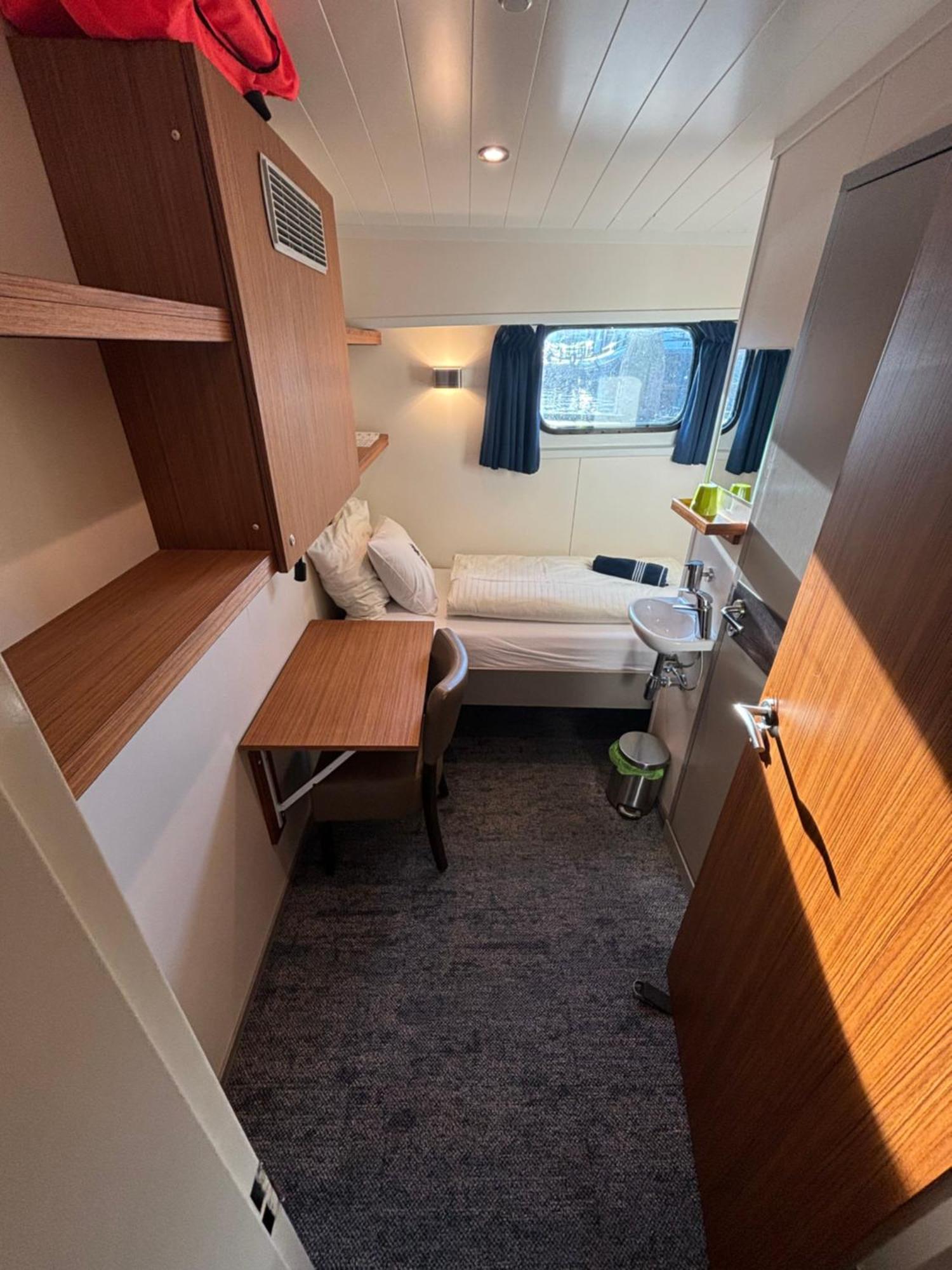 Hotelboat Iris Гронінген Екстер'єр фото